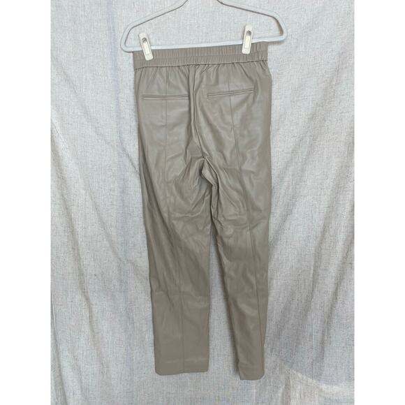 Ann Taylor The Faux Leather Pull On Ankle Cream Ivory Pant Size Small - Picture 3 of 12